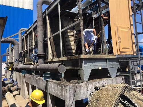 不銹鋼冷卻塔首次運(yùn)行的時(shí)候噪音大如何解決?(冷卻塔