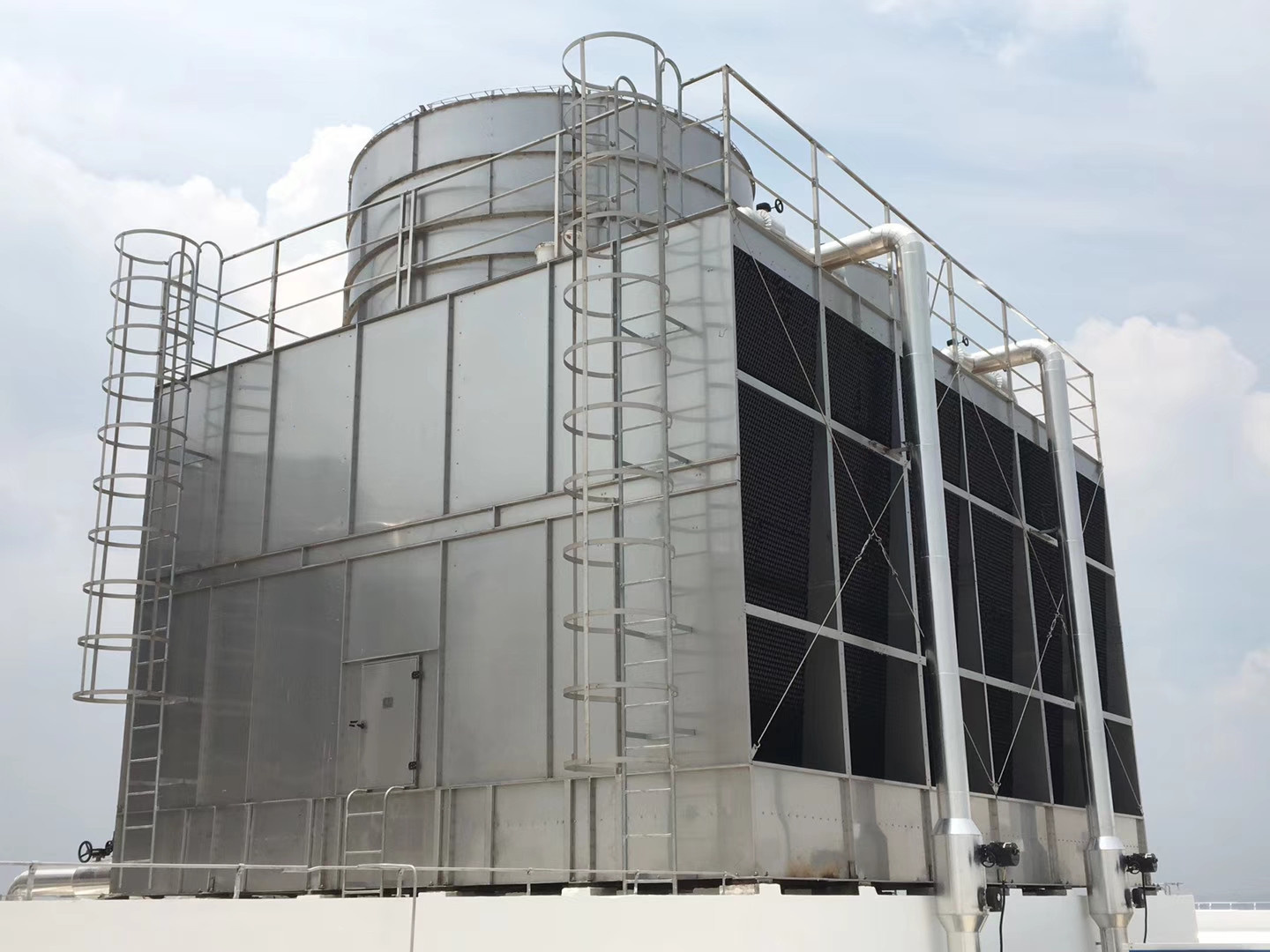 【必讀】三分鐘教會你如何快速掌握深圳冷卻塔設計選型(冷卻塔分幾大類)