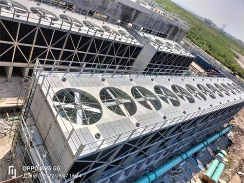 冷卻塔的工作原理及安裝選址(冷卻塔的模板用什么材料做成的)